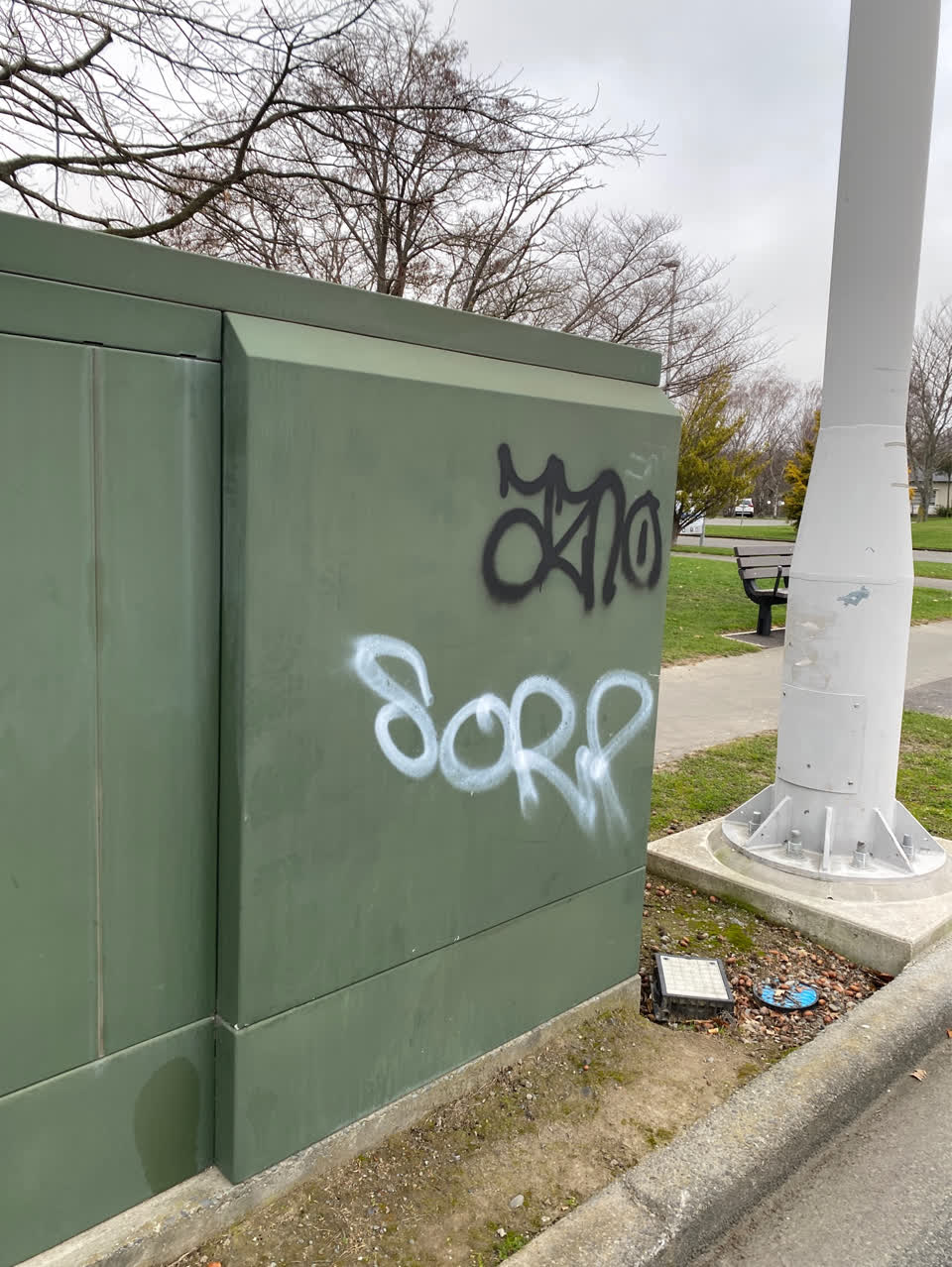 The photograph attached to this graffiti report