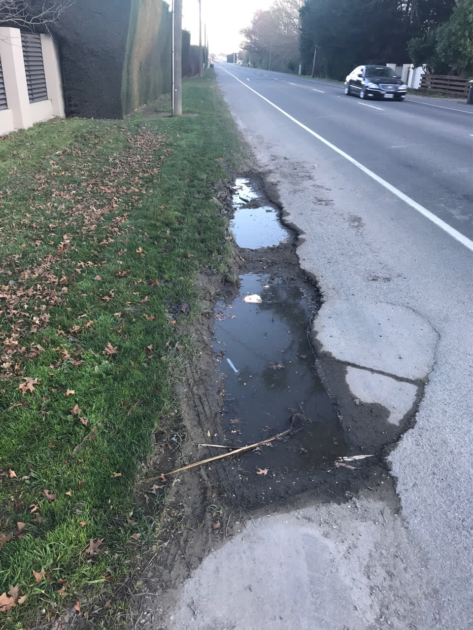 The photograph attached to this roading/streets report