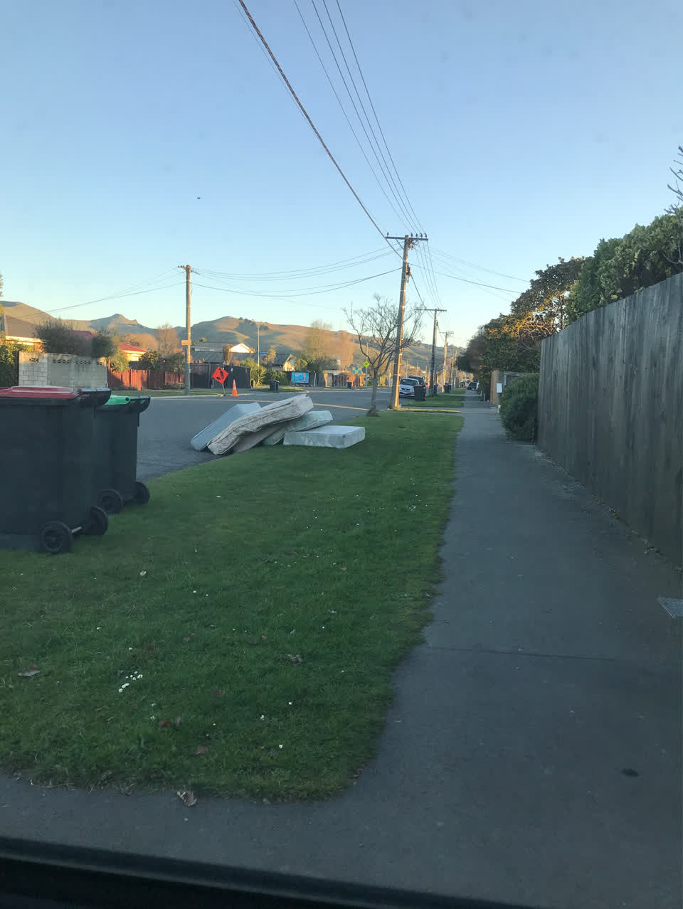 The photograph attached to this rubbish/recycling report