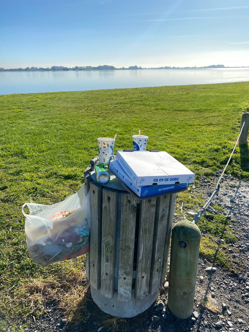 The photograph attached to this rubbish/recycling report