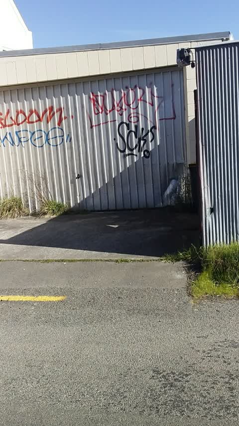 Graffiti, a report photo
