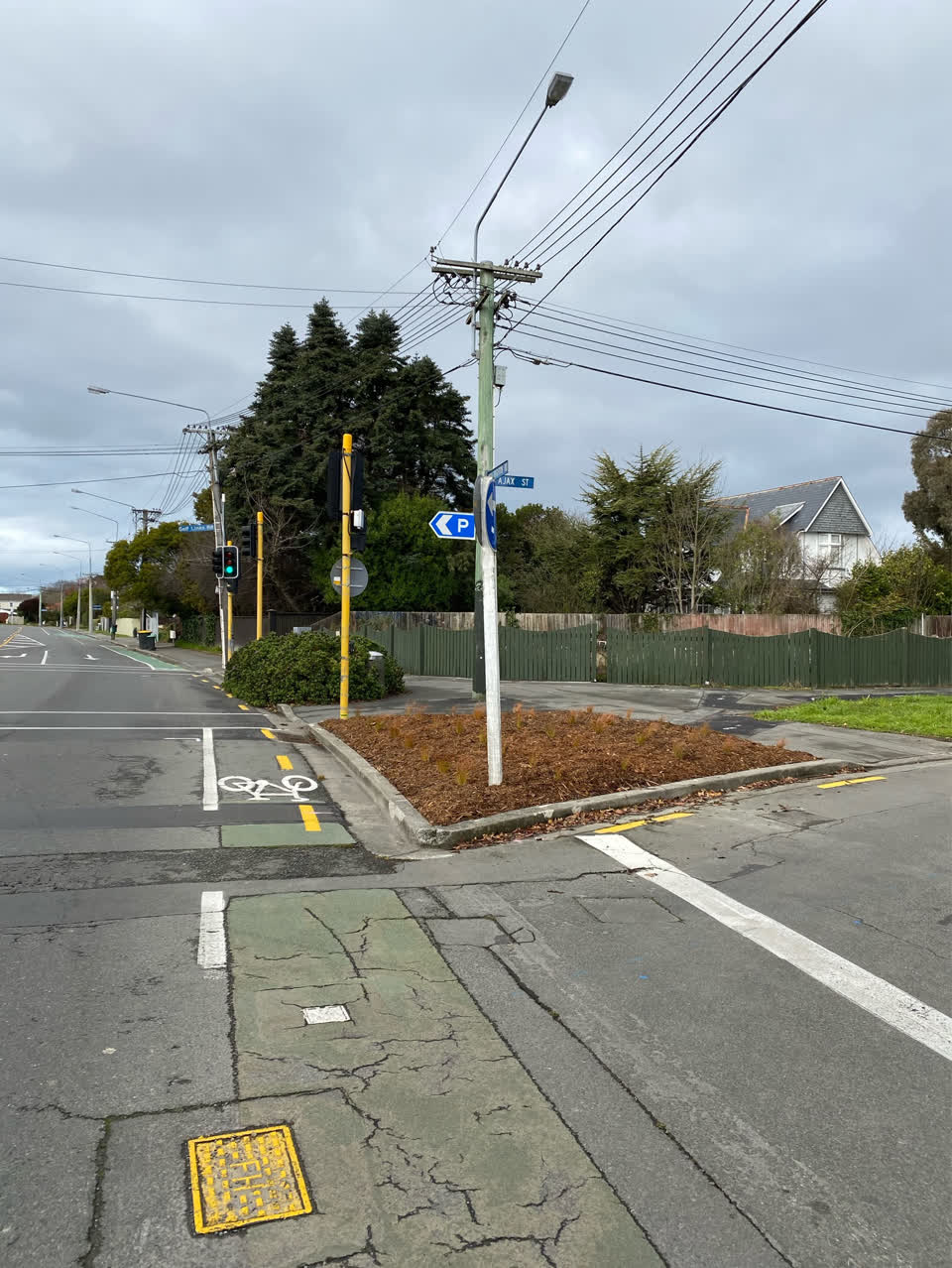 The photograph attached to this roading/streets report
