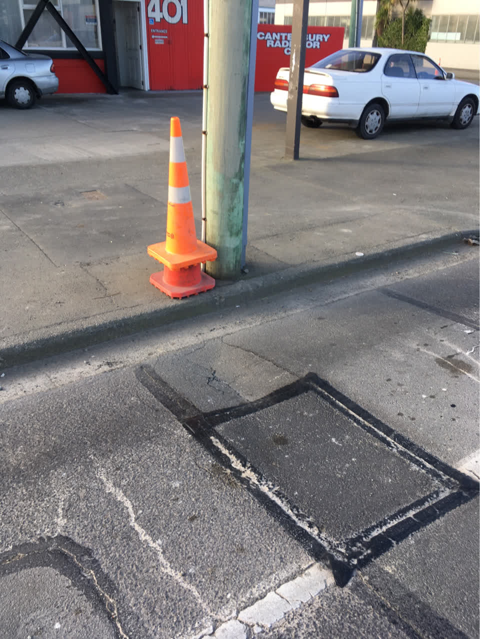 The photograph attached to this roading/streets report