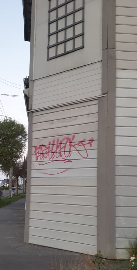 Graffiti, a report photo