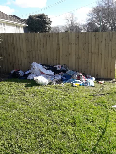 Rubbish/Recycling, a report photo