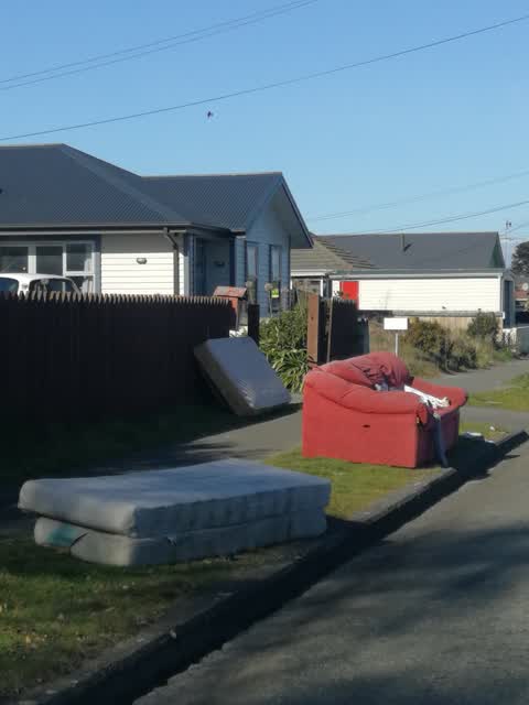 Rubbish/Recycling, a report photo