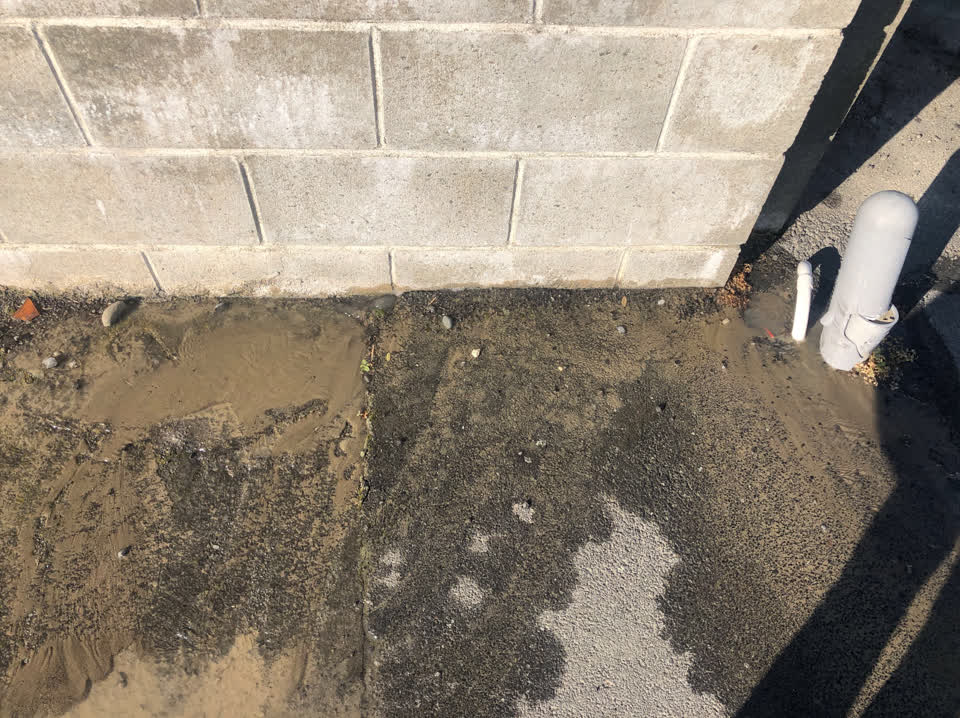 The photograph attached to this water supply report