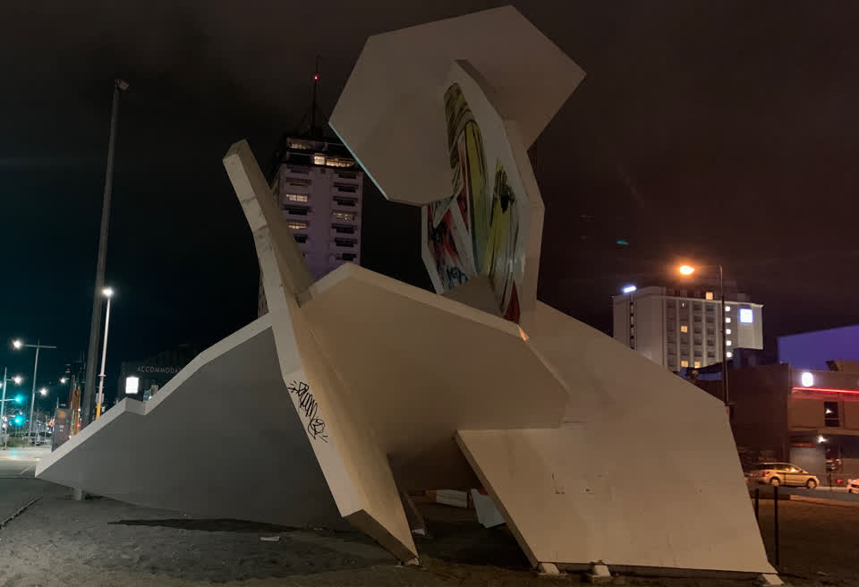 The photograph attached to this graffiti report