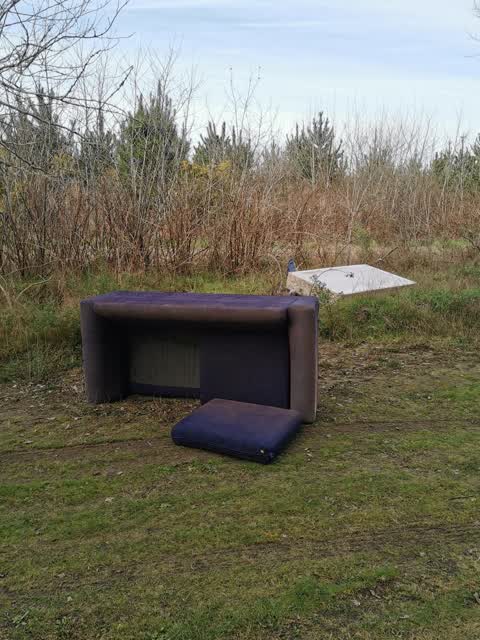 Rubbish/Recycling, a report photo