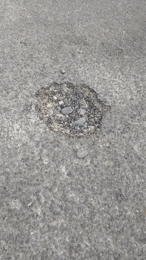 Roading/Streets, a report photo