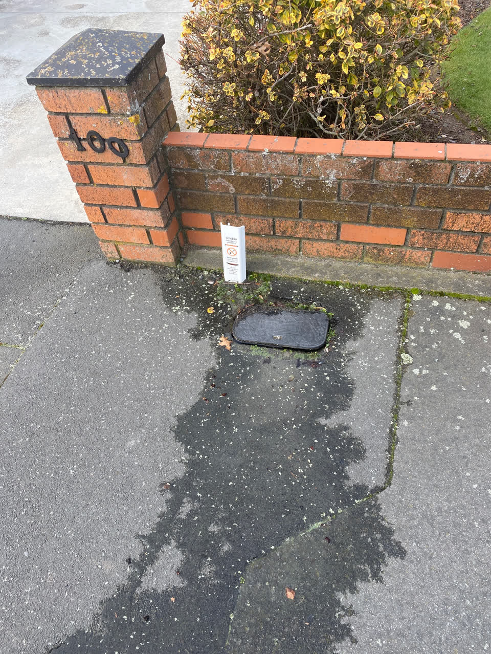 The photograph attached to this water supply report