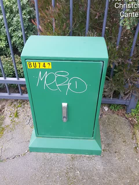 Graffiti, a report photo