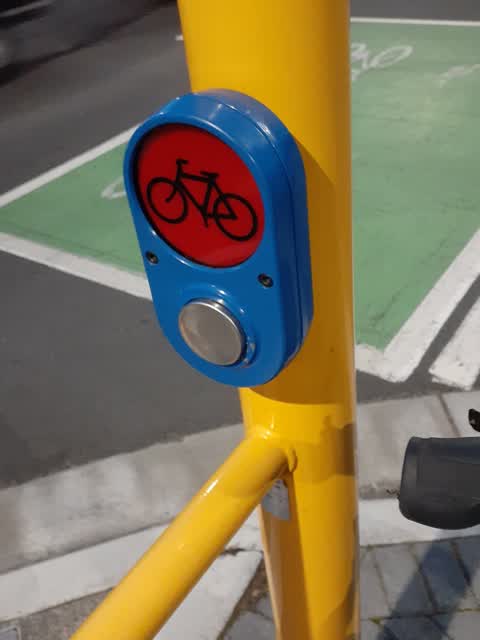 Roading/Streets, a report photo