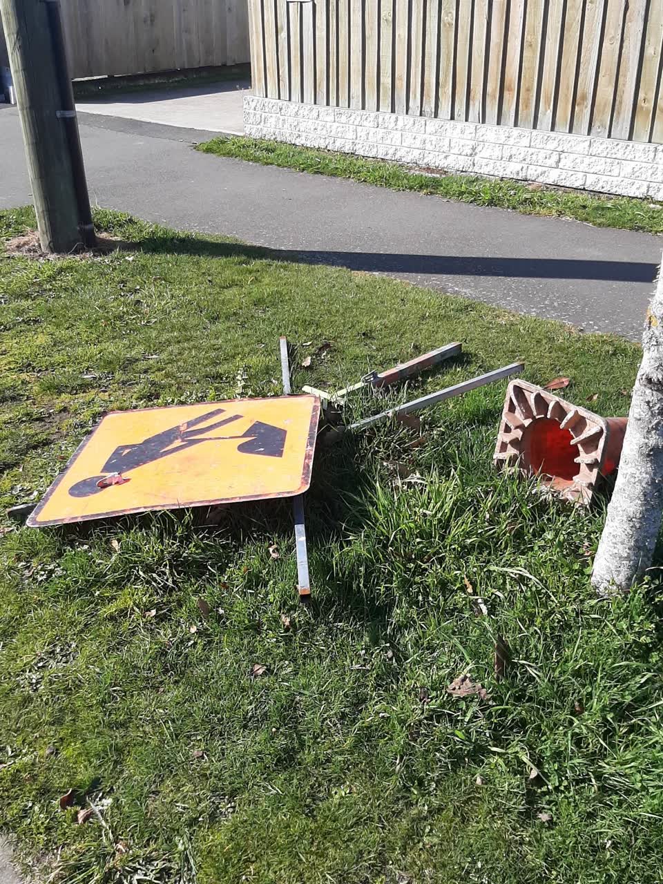 The photograph attached to this roading/streets report
