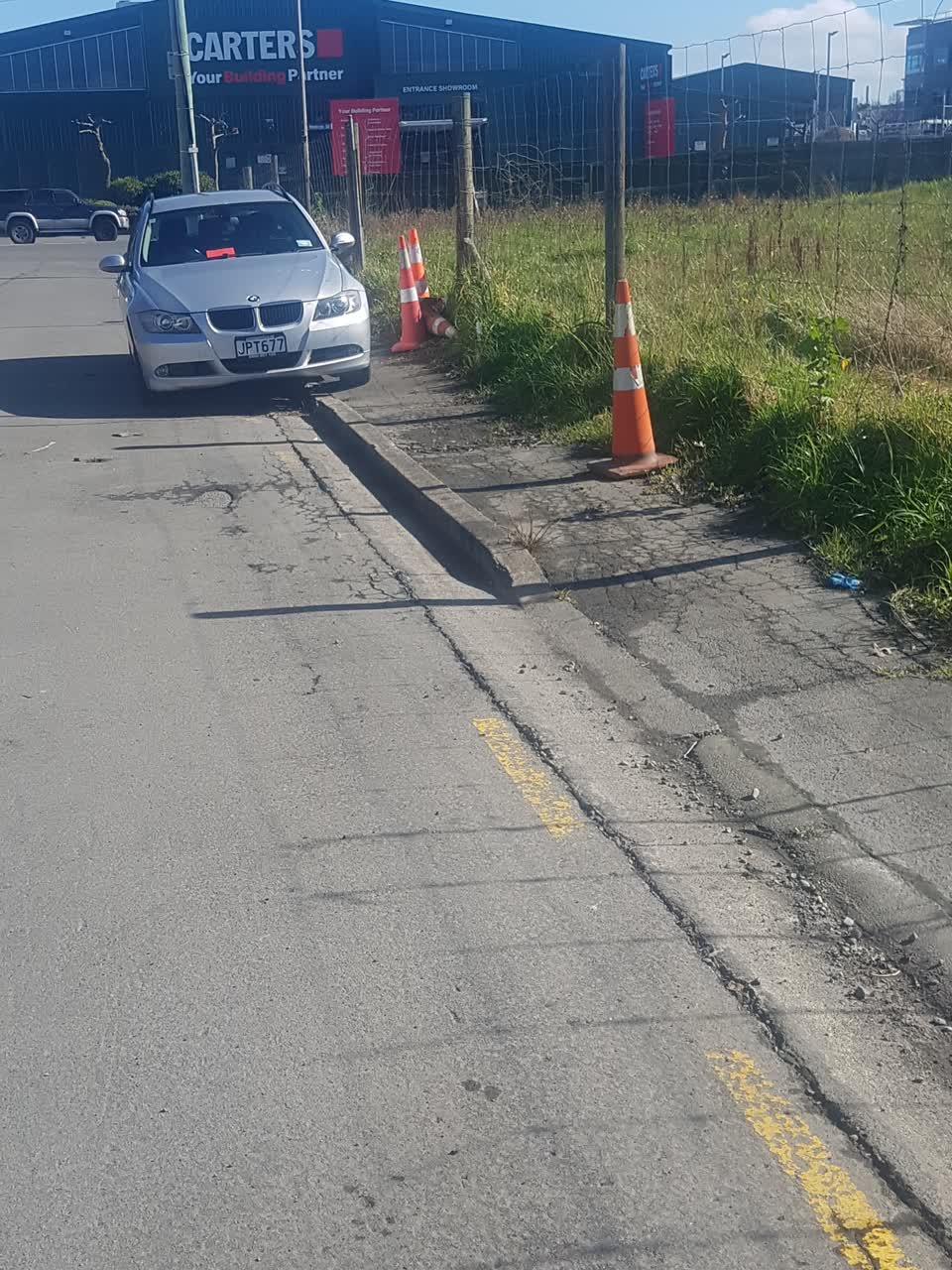 The photograph attached to this roading/streets report