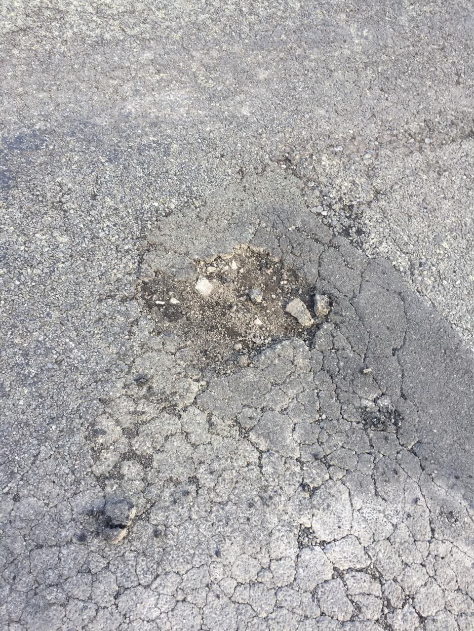The photograph attached to this roading/streets report