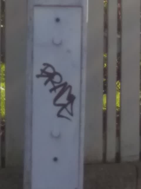 Graffiti, a report photo