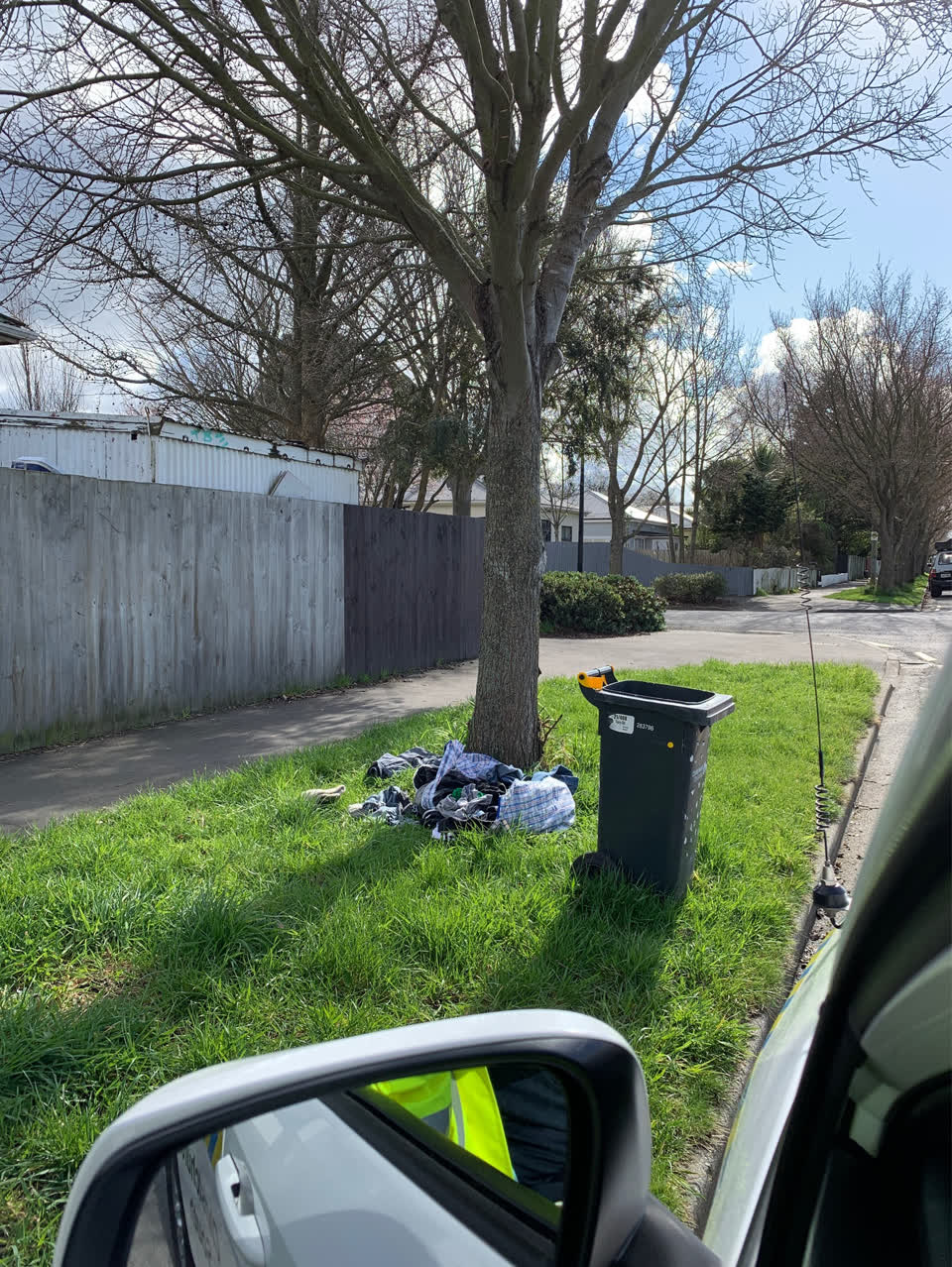 The photograph attached to this rubbish/recycling report