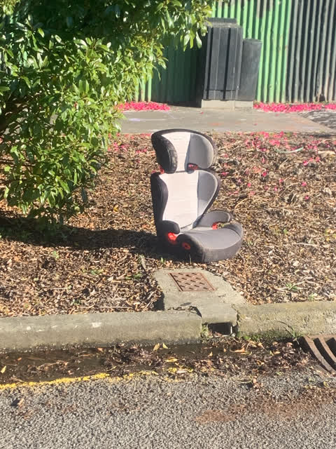 Rubbish/Recycling, a report photo