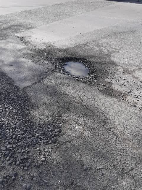 Roading/Streets, a report photo