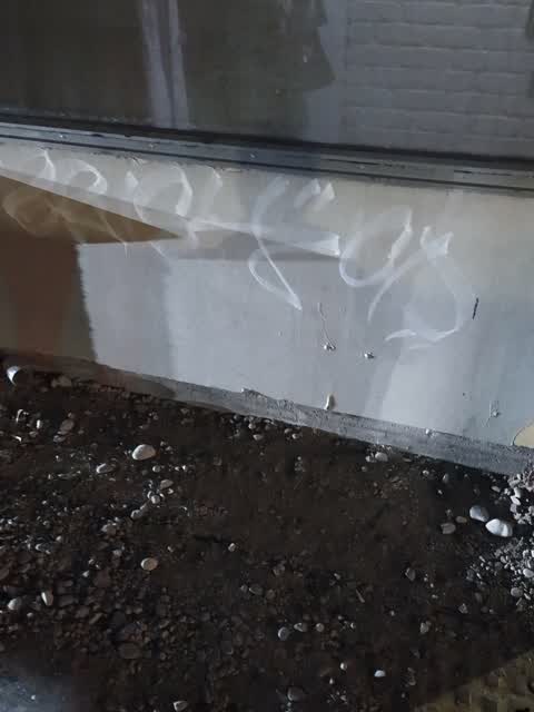 Graffiti, a report photo