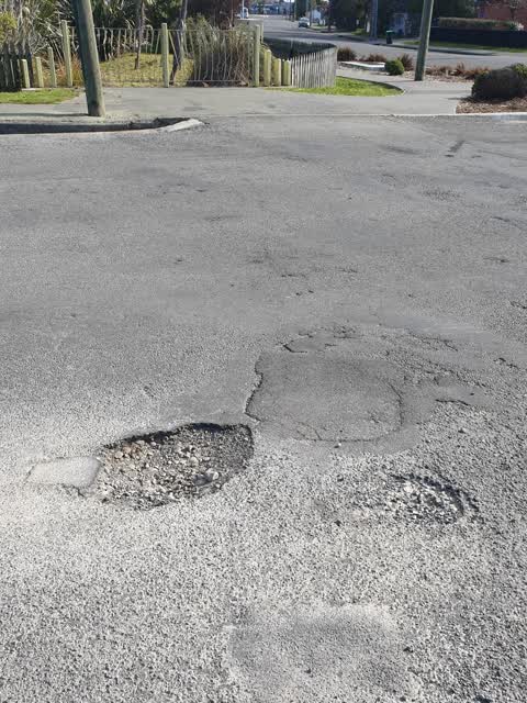 Roading/Streets, a report photo