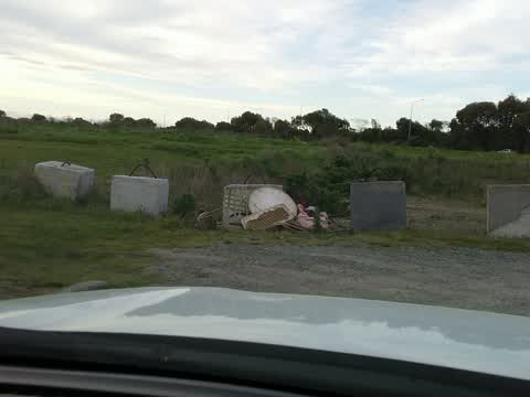 Rubbish/Recycling, a report photo