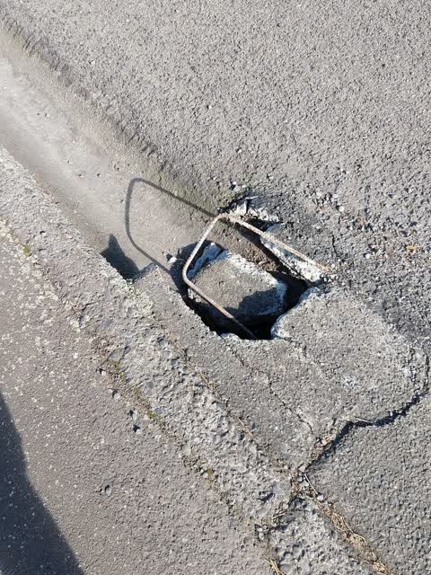 Roading/Streets, a report photo