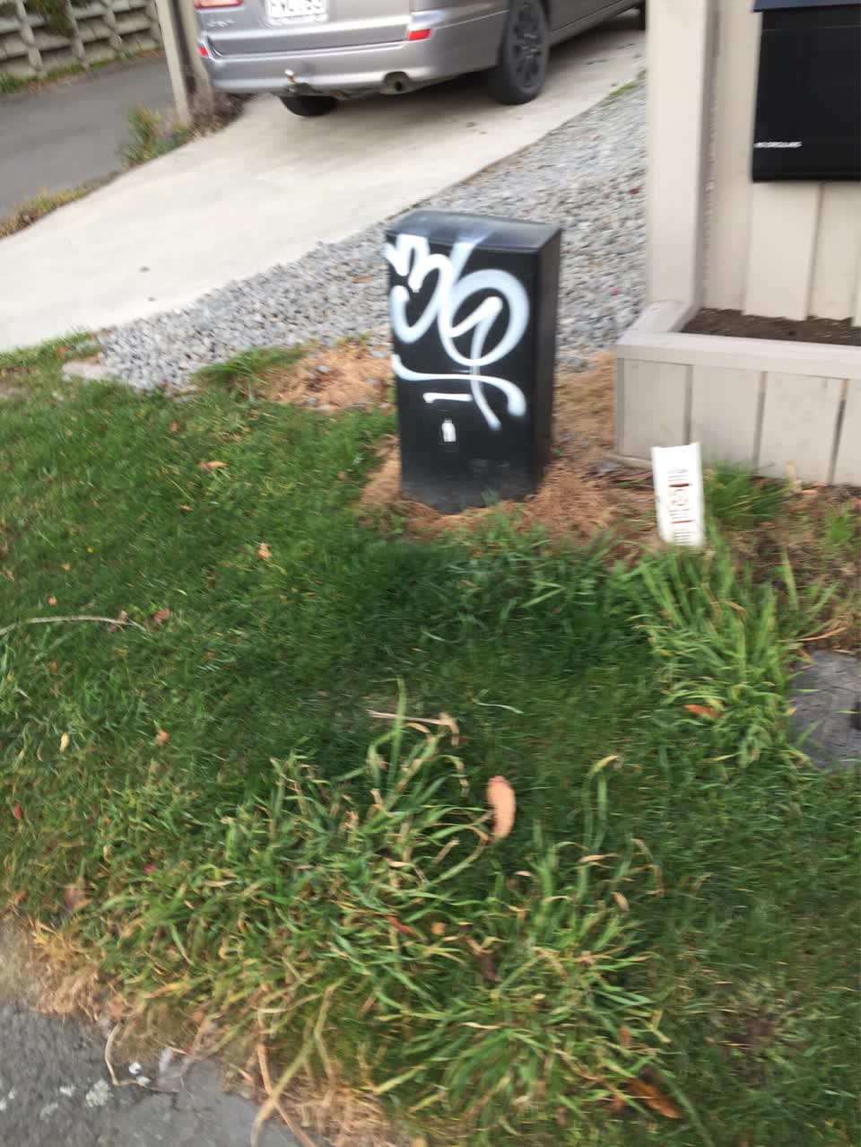 The photograph attached to this graffiti report