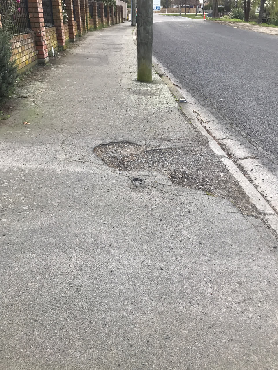The photograph attached to this roading/streets report