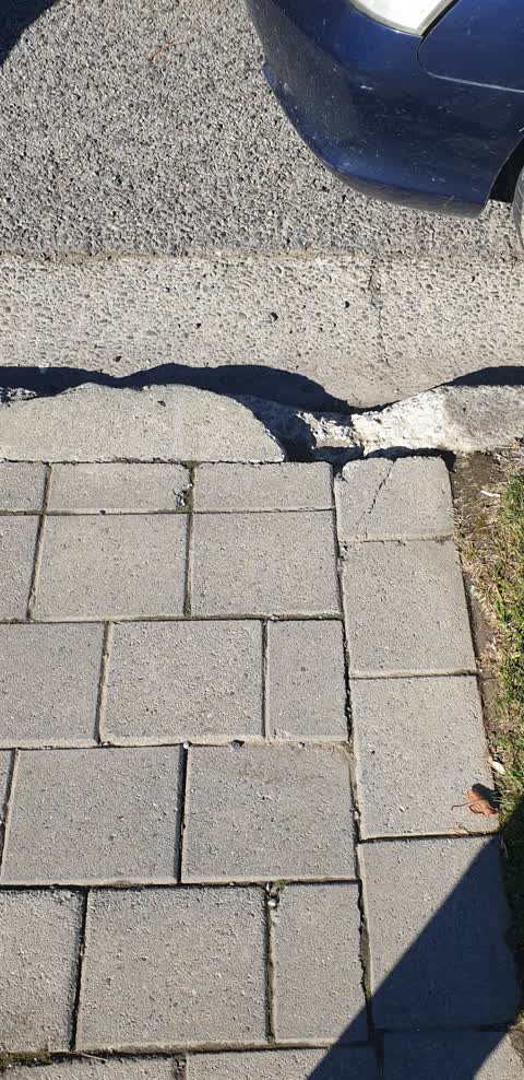 Roading/Streets, a report photo