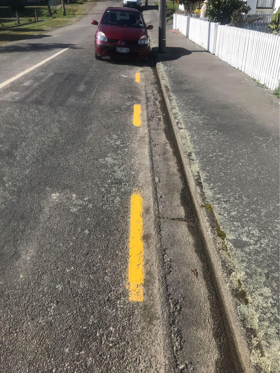 The photograph attached to this roading/streets report