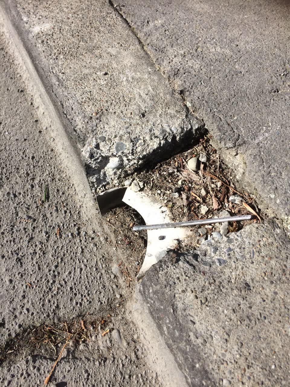 The photograph attached to this roading/streets report