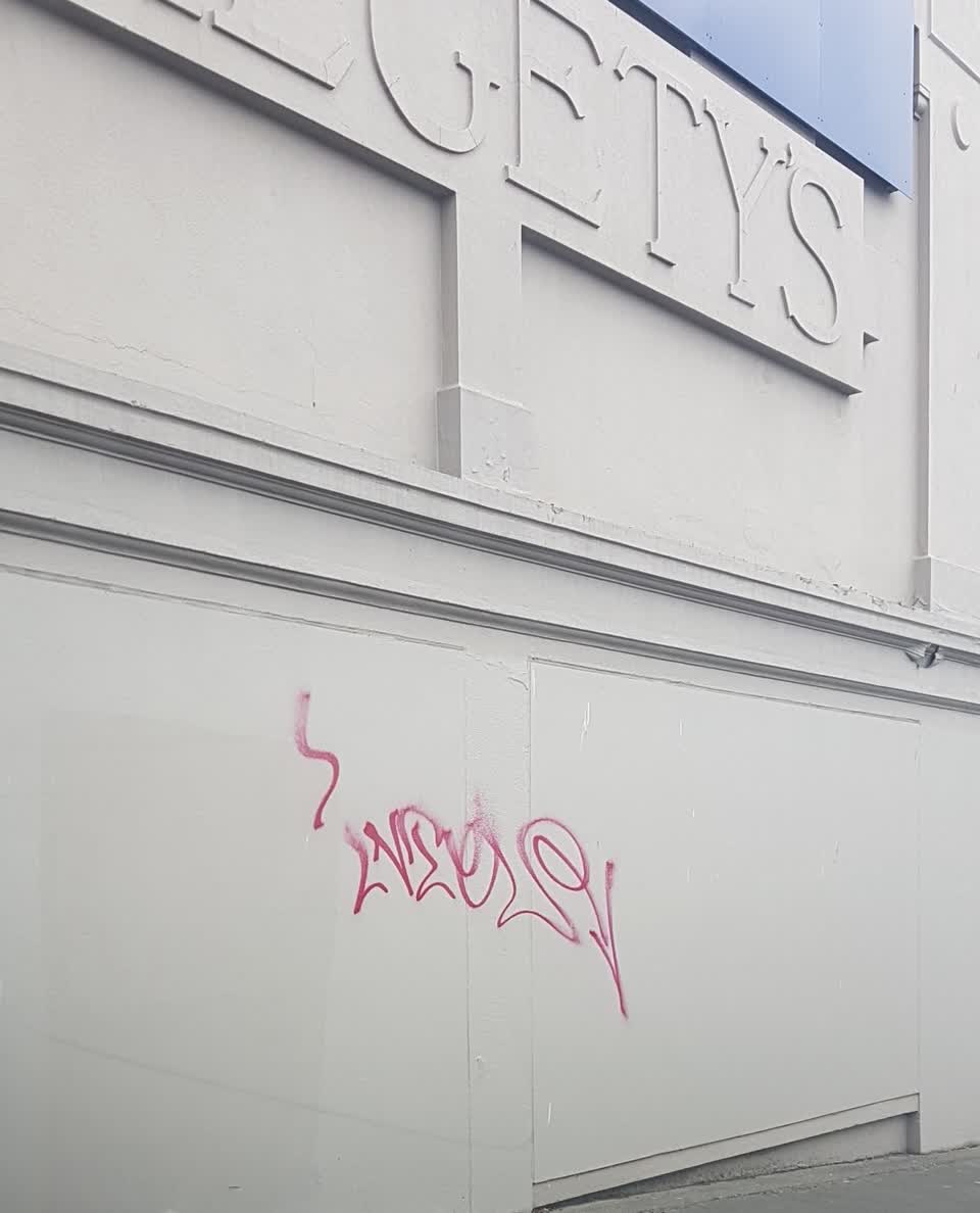 The photograph attached to this graffiti report