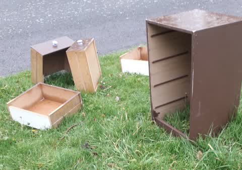 Rubbish/Recycling, a report photo