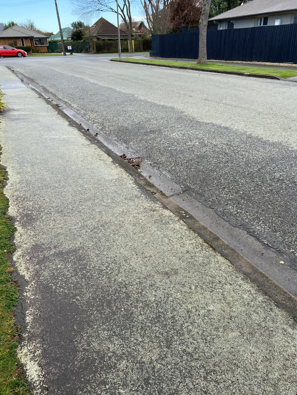 The photograph attached to this roading/streets report