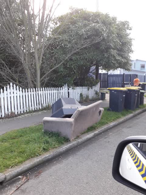 Rubbish/Recycling, a report photo
