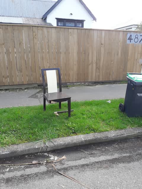 Rubbish/Recycling, a report photo