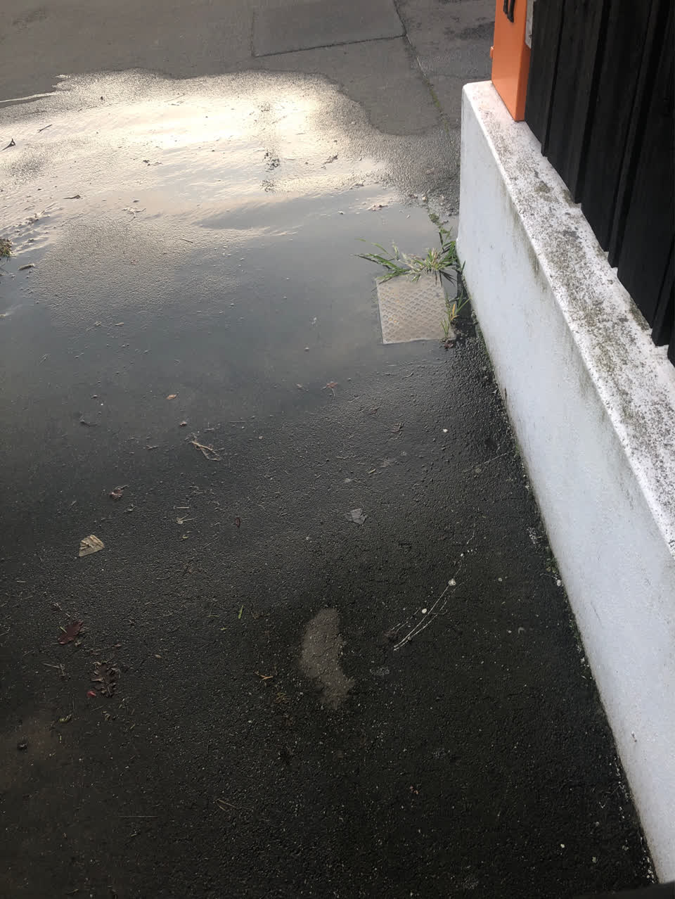 The photograph attached to this water supply report