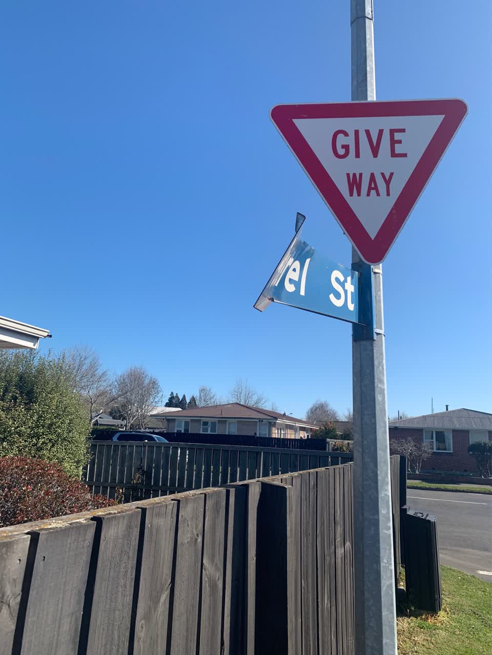The photograph attached to this roading/streets report