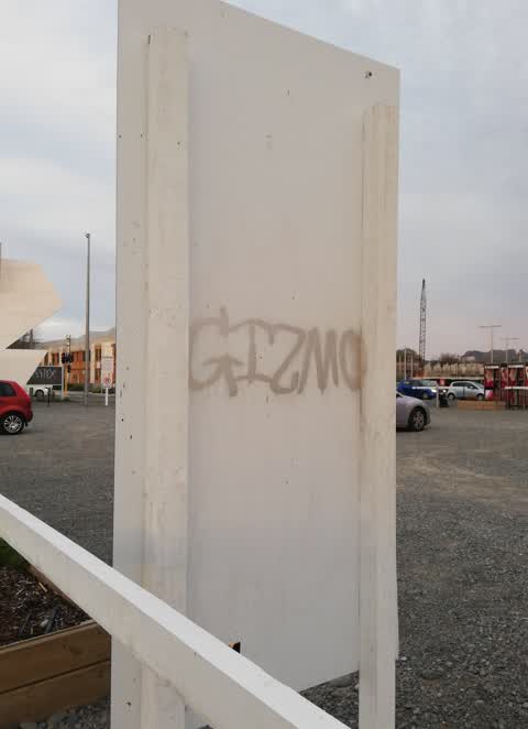 Graffiti, a report photo