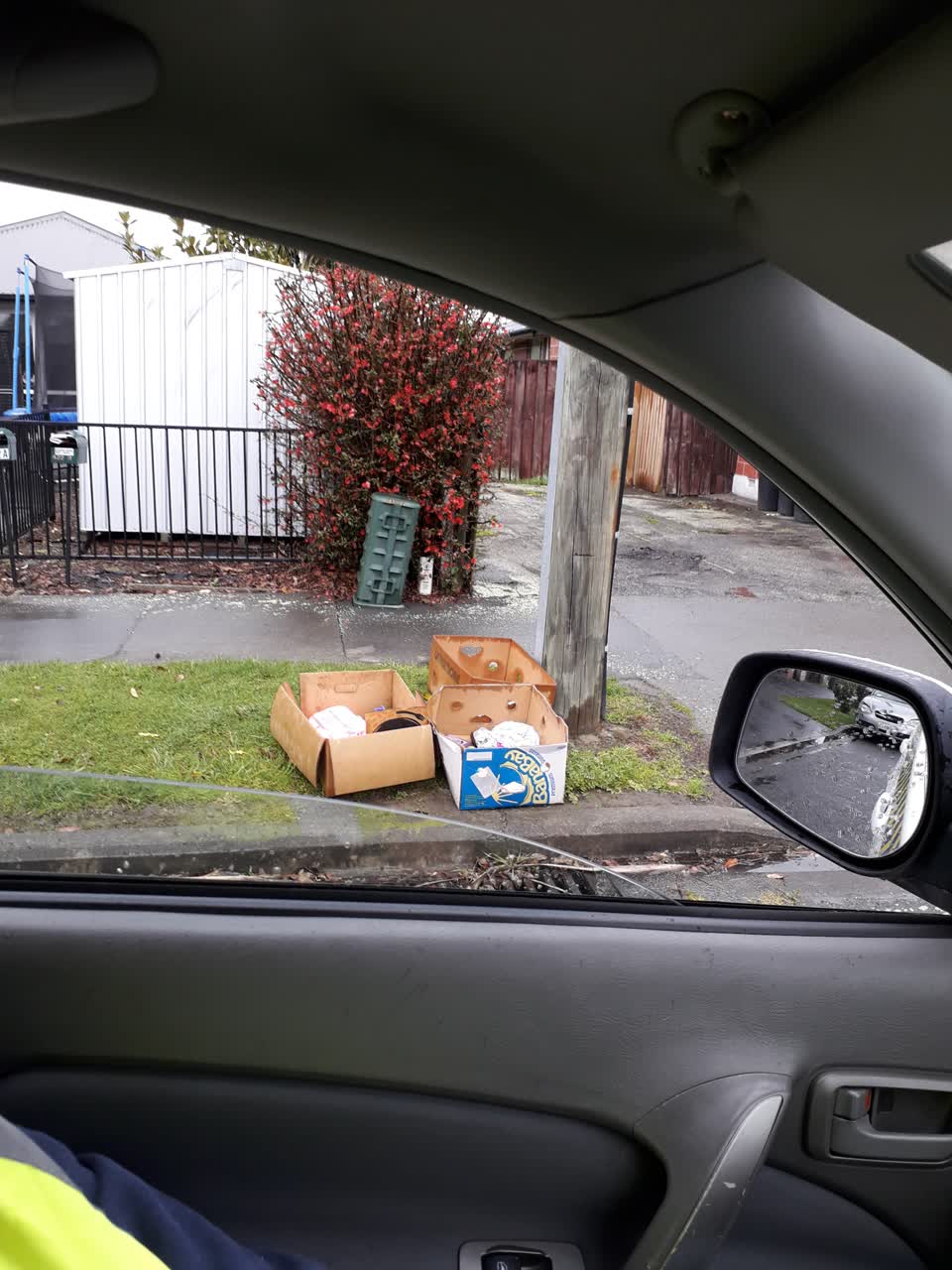 The photograph attached to this rubbish/recycling report