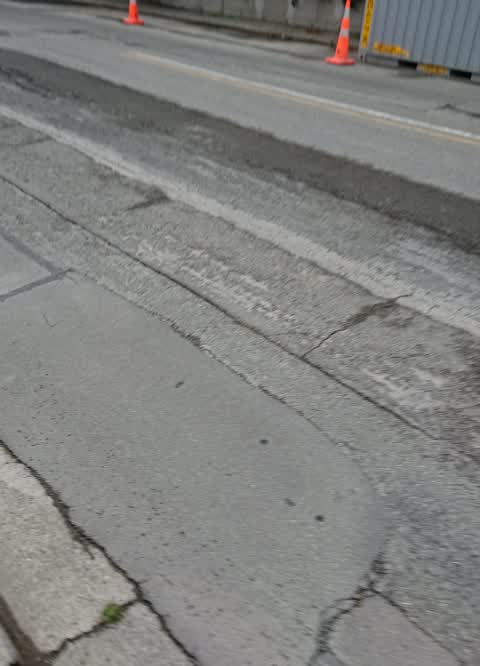 Roading/Streets, a report photo