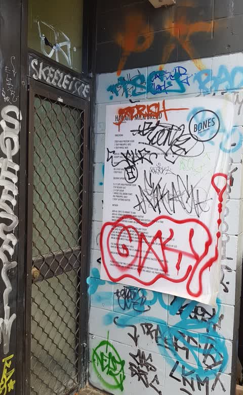 Graffiti, a report photo