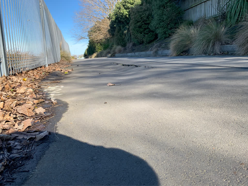 The photograph attached to this roading/streets report