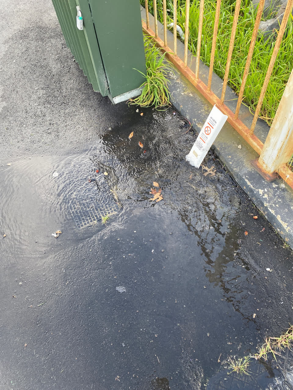 The photograph attached to this water supply report
