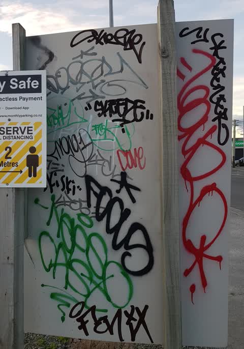 Graffiti, a report photo