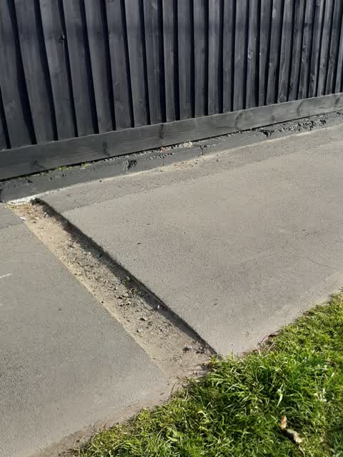 Roading/Streets, a report photo