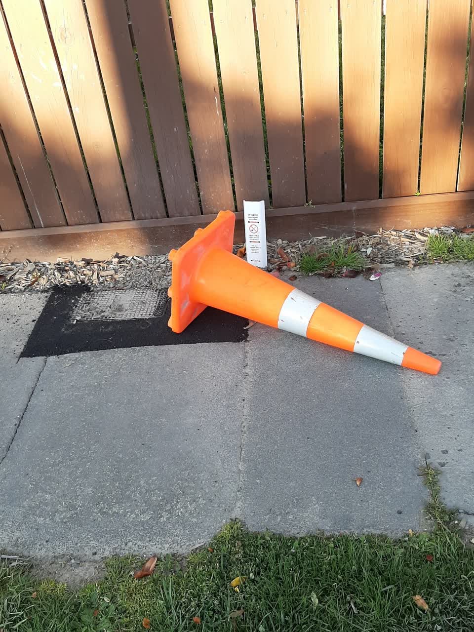 The photograph attached to this roading/streets report