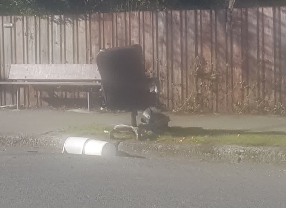 The photograph attached to this rubbish/recycling report